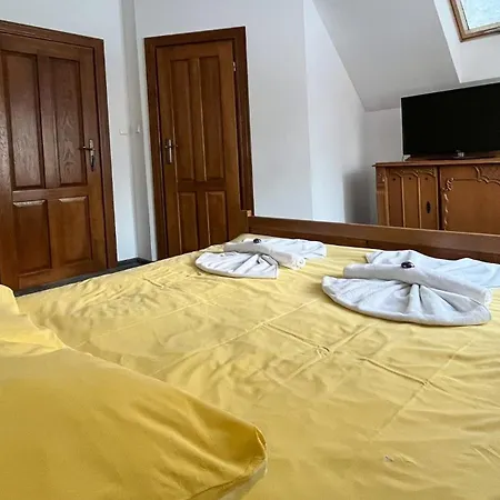 בית אירוח Dzika Roza שצ'קלארסקה פוראובה