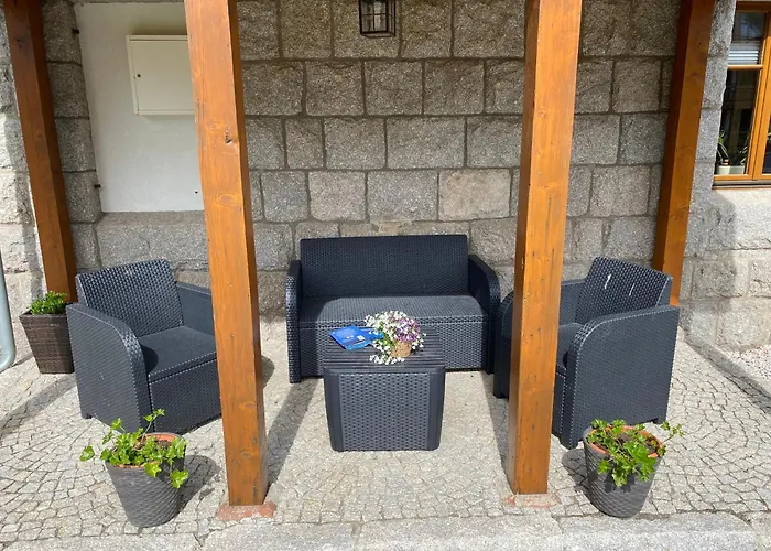 Dzika Roza Homestay *